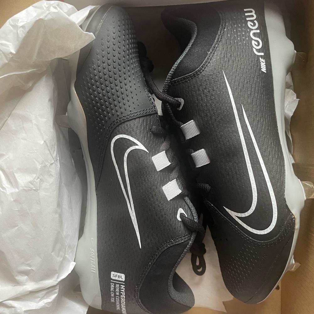 Nike Hyperdiamond 4 Pro Black and White Cleats
